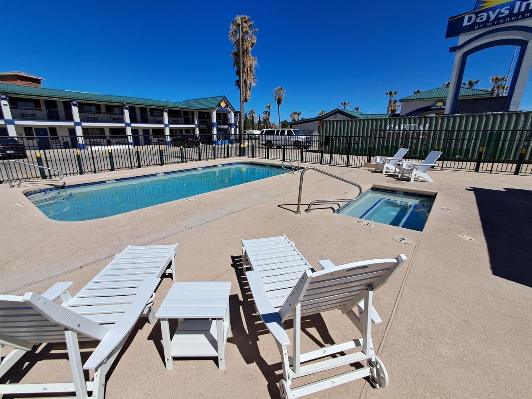 Days Inn By Wyndham Safford, Az 외부 사진